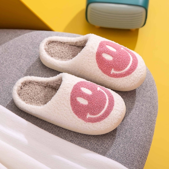 Melody Smiley Face Slippers - Picture 2 of 4